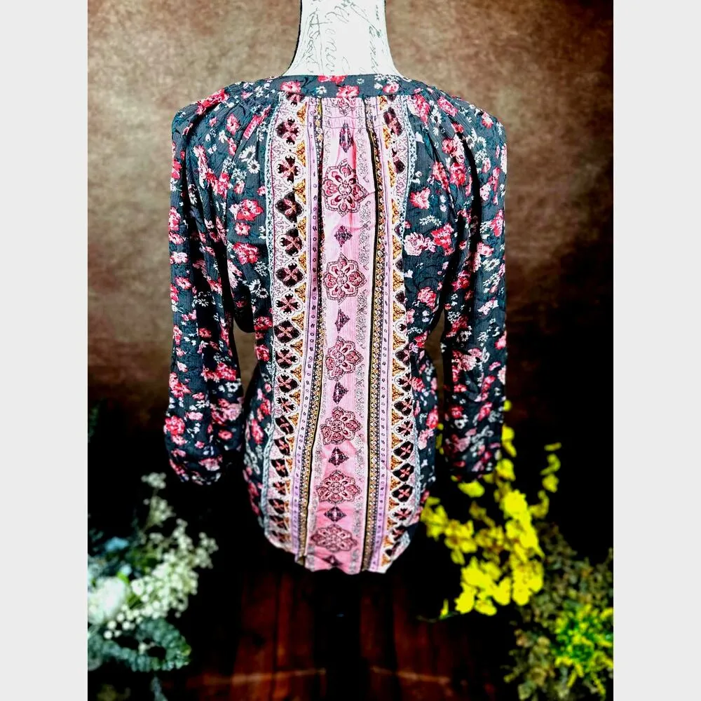 Mason & Belle Casey Tassel Detail Blouse Gray/Pink size S - Image 10