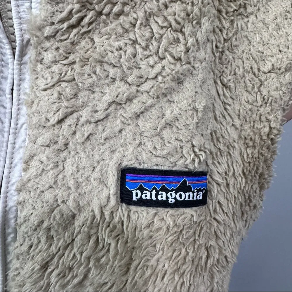 Patagonia Los Gatos Fuzzy Vest El Cap Khaki Sherpa Furry Small - Image 7