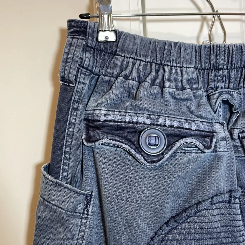 Free People Boyfriend Navy Zion Cargo Pants size S - Image 9