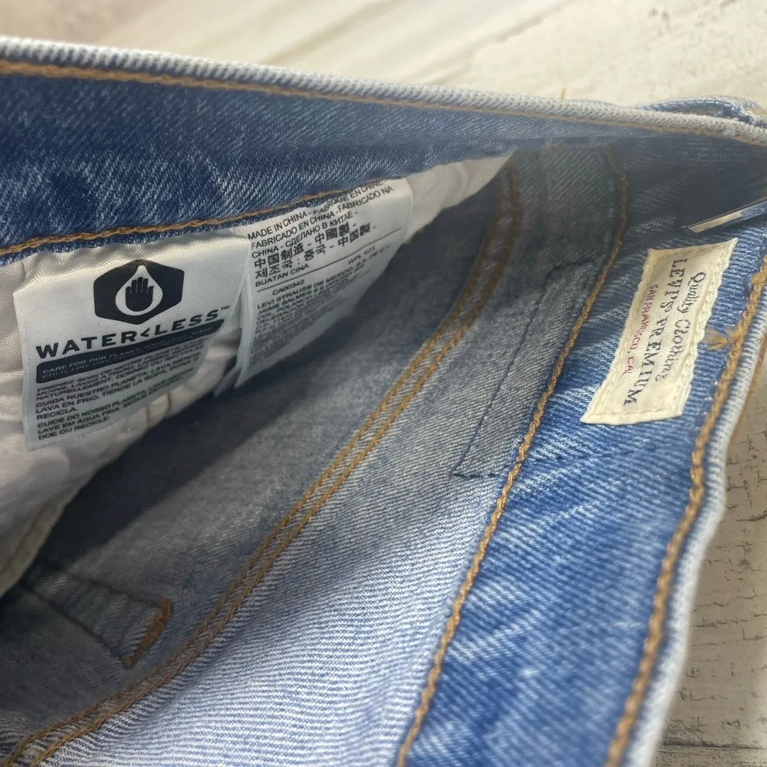 Levis 501 Embroidered Jeans size 26x30 Del Norte Medium Wash Flames Western - Image 10