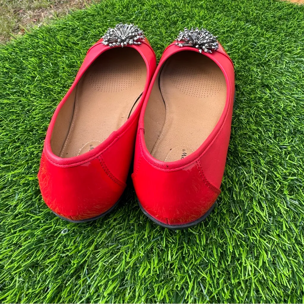 Comfortview Women's The Jancis Slip On Flat Elegant Red Flats Size 10.5W - Image 5