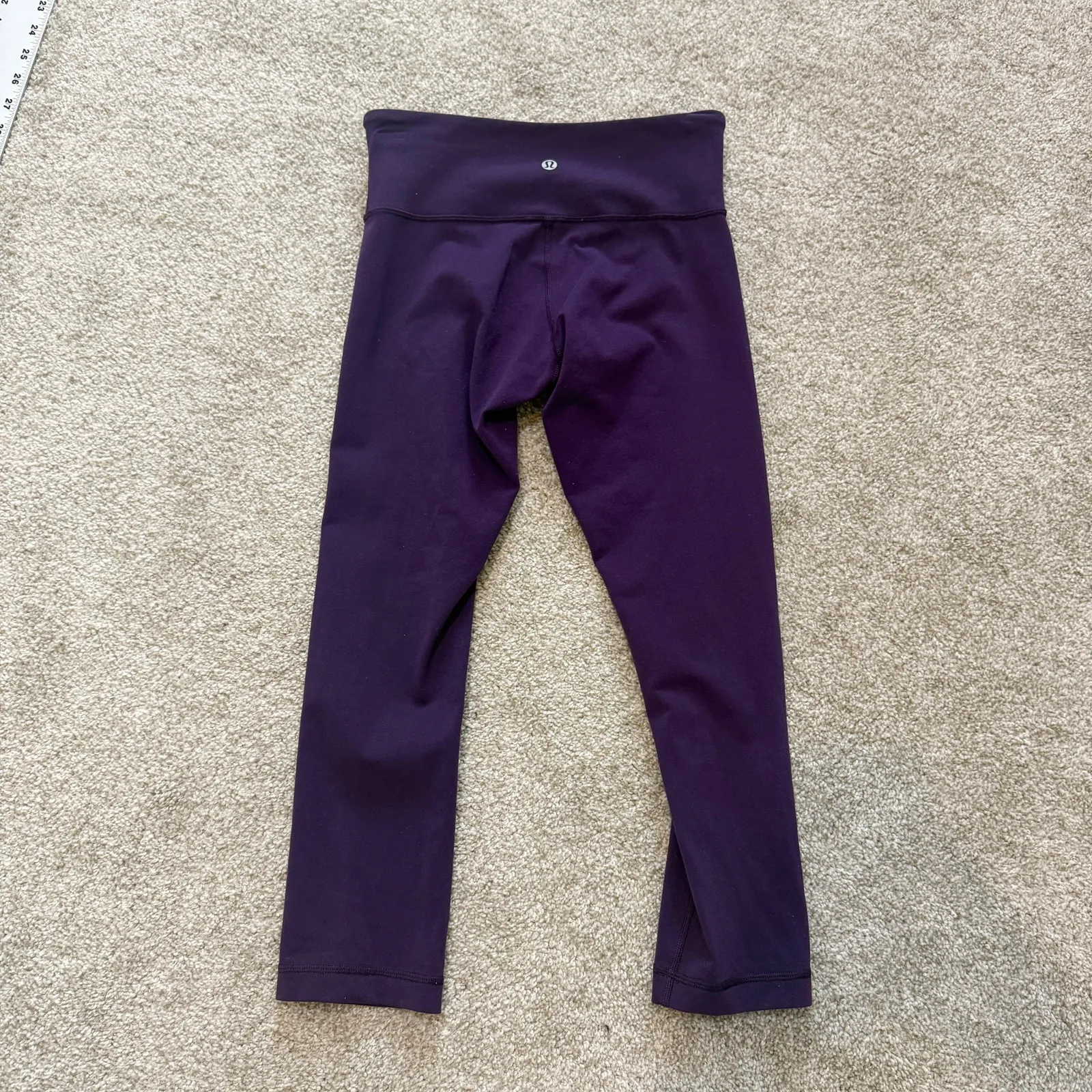 Lululemon Athletica 4 cropped athletic active leggings P 2484 - Image 6
