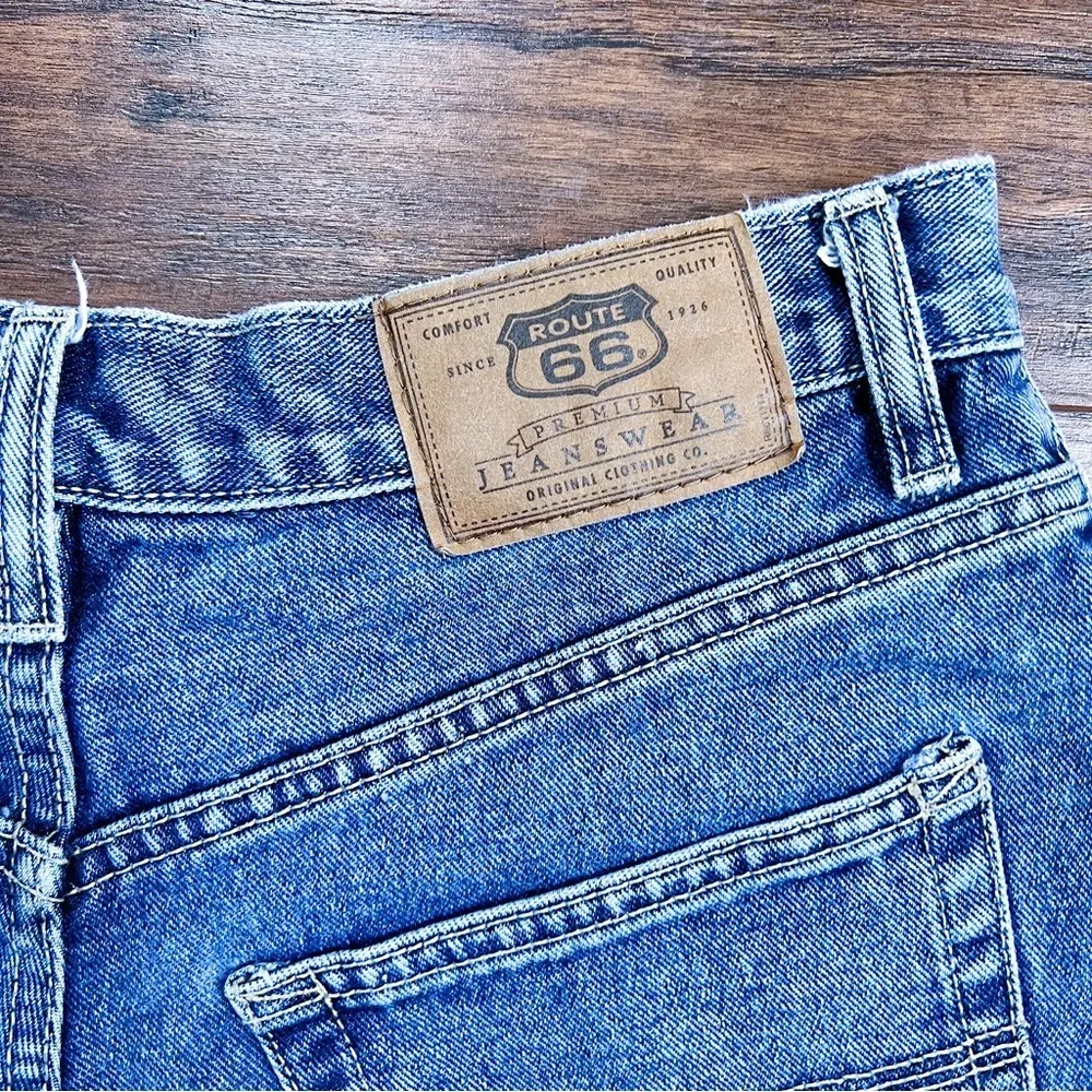 Route 66 • vintage 90s denim shorts cuffed high rise mom jean relaxed fit rigid - Image 7