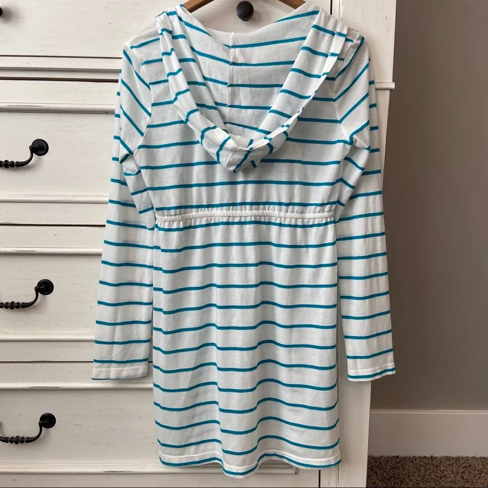 Make+Model White Striped Hooded Swim Coverup.  Size Medium - Image 3
