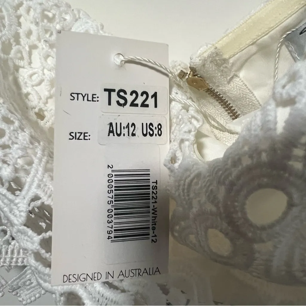 Two Sisters CELINE Crop Blouse, White Lace, New with Tags - Image 5