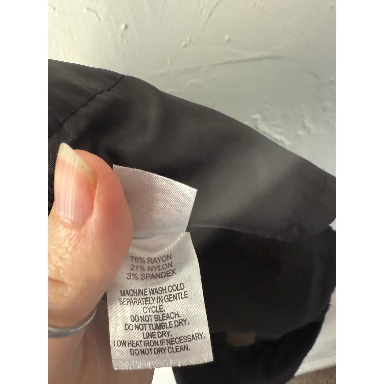 Crosby Black Textured Slim Leg Cropped Pants Size 4 Pull On Career Office - Image 7