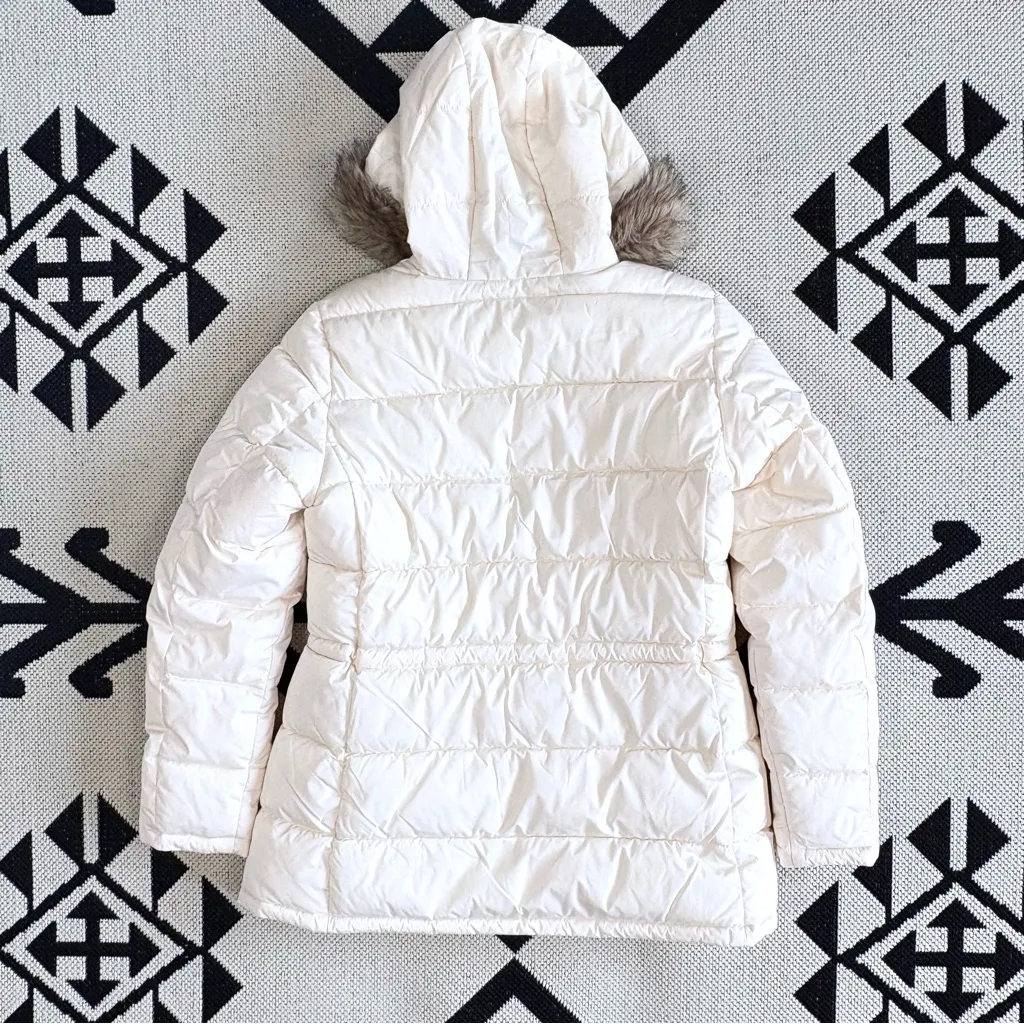 Gap Faux Fur Trim Hooded Quilted Puffer Jacket in Carls Stone Medium - Image 7