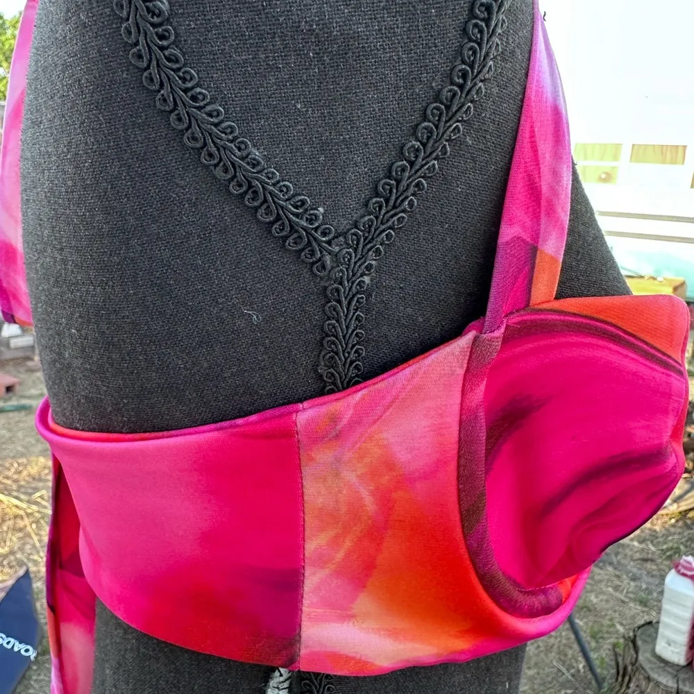 WHITE FOX WOMENS MEDIUM Vibrant Pink top - Image 6