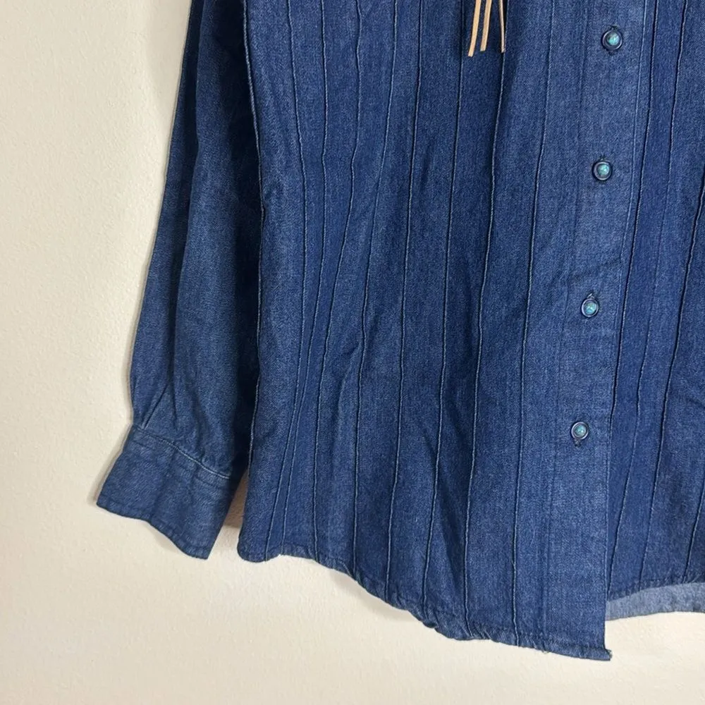 Vtg wanted Boho Western Fringe denim shirt button up with tassle size small cute Blue - Image 3