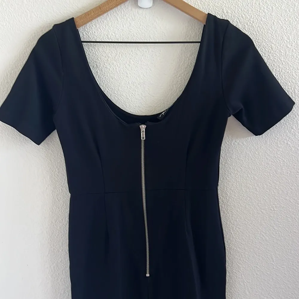 Nasty Gal Black Bodycon Dress Back Zip Back Slit Medium - Image 6