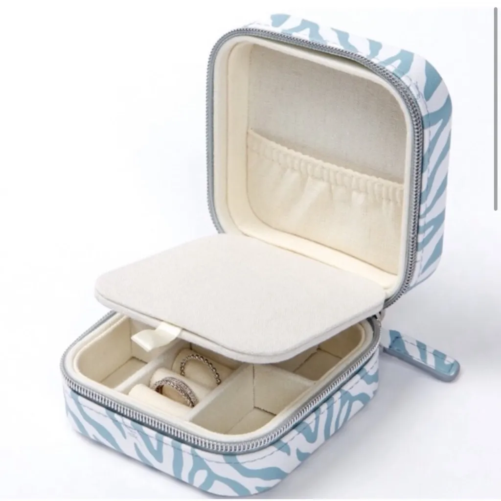 MILLY TRAVELING JEWELRY CASE - Image 5
