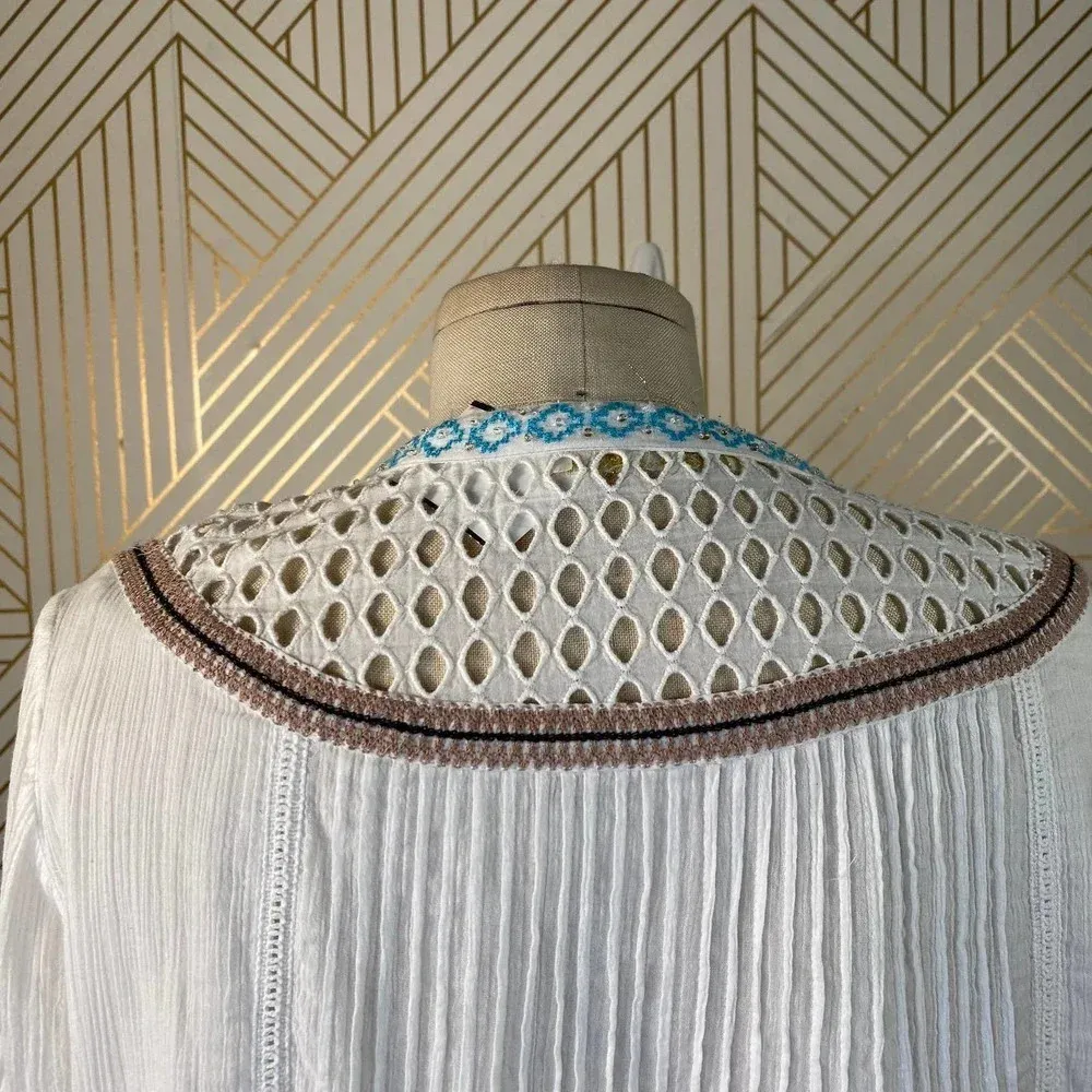 Love Sam Abigail Embroidered Peasant Top‎ in White - Image 11