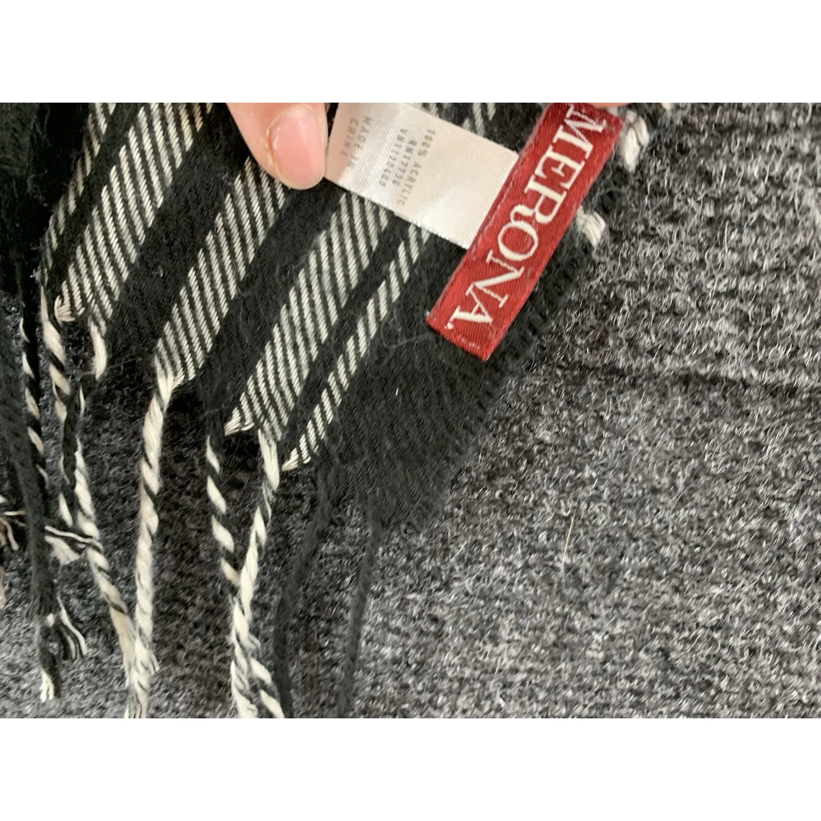 Merona Women’s Scarf Flannel Plaid Black White One Size - Image 4