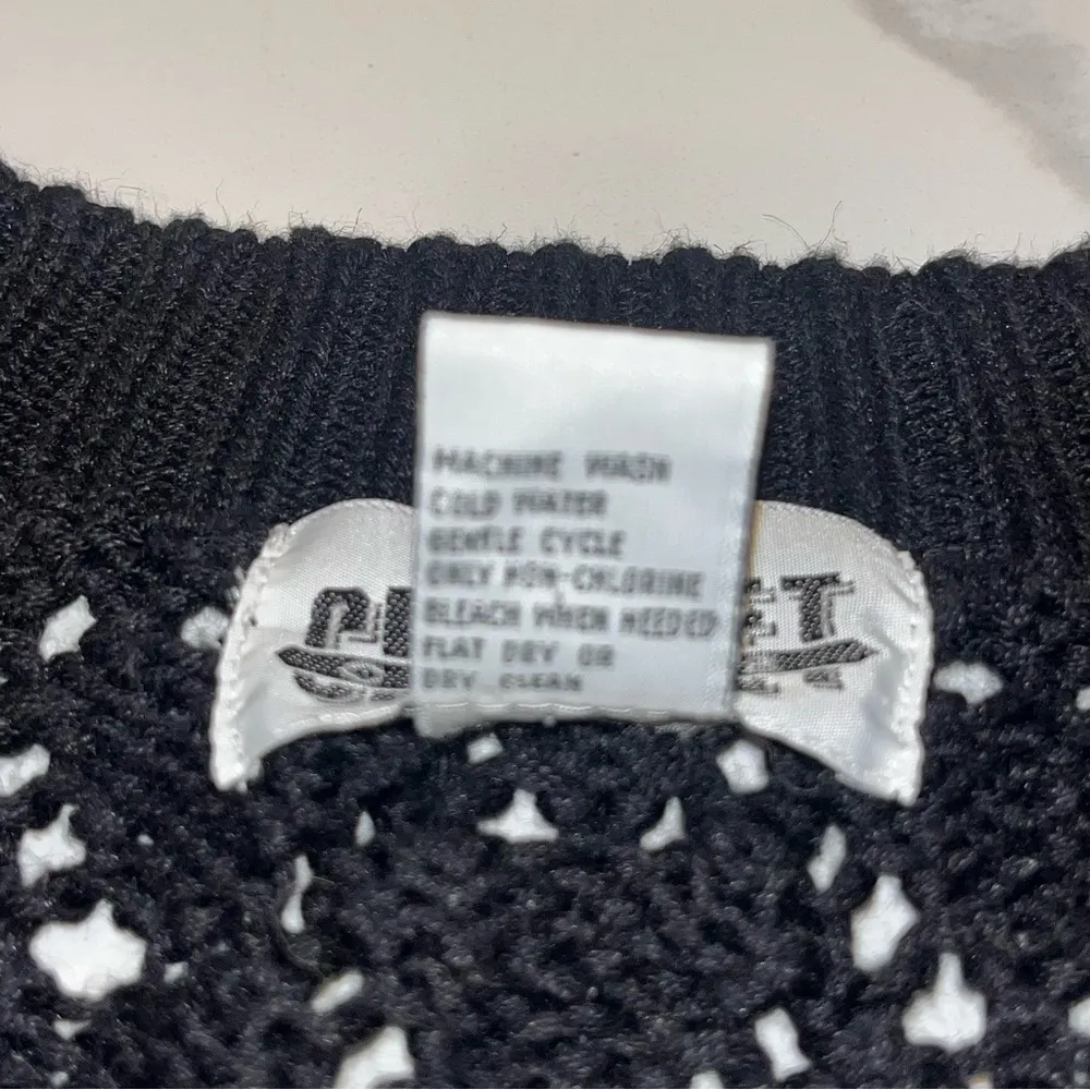 Croquet Club Black Vintage Crochet Sweater Size Small but Oversized - Image 8