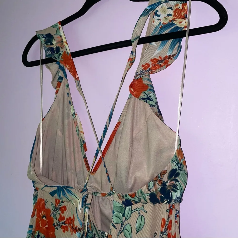 Filly Flair Size L Maxi Dress Tan Tropical Floral Ruffle Tiered Open Back - Image 7