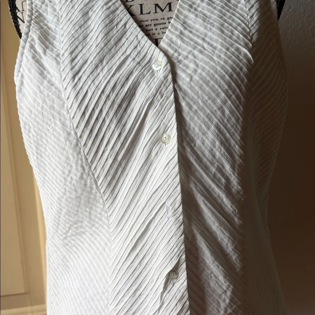 Talbots White Textured Sleeveless Vest Blouse - Image 2