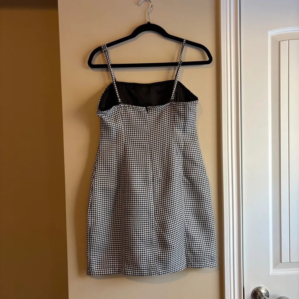 MINKPINK  Black and White Houndstooth Mini Dress - Image 4