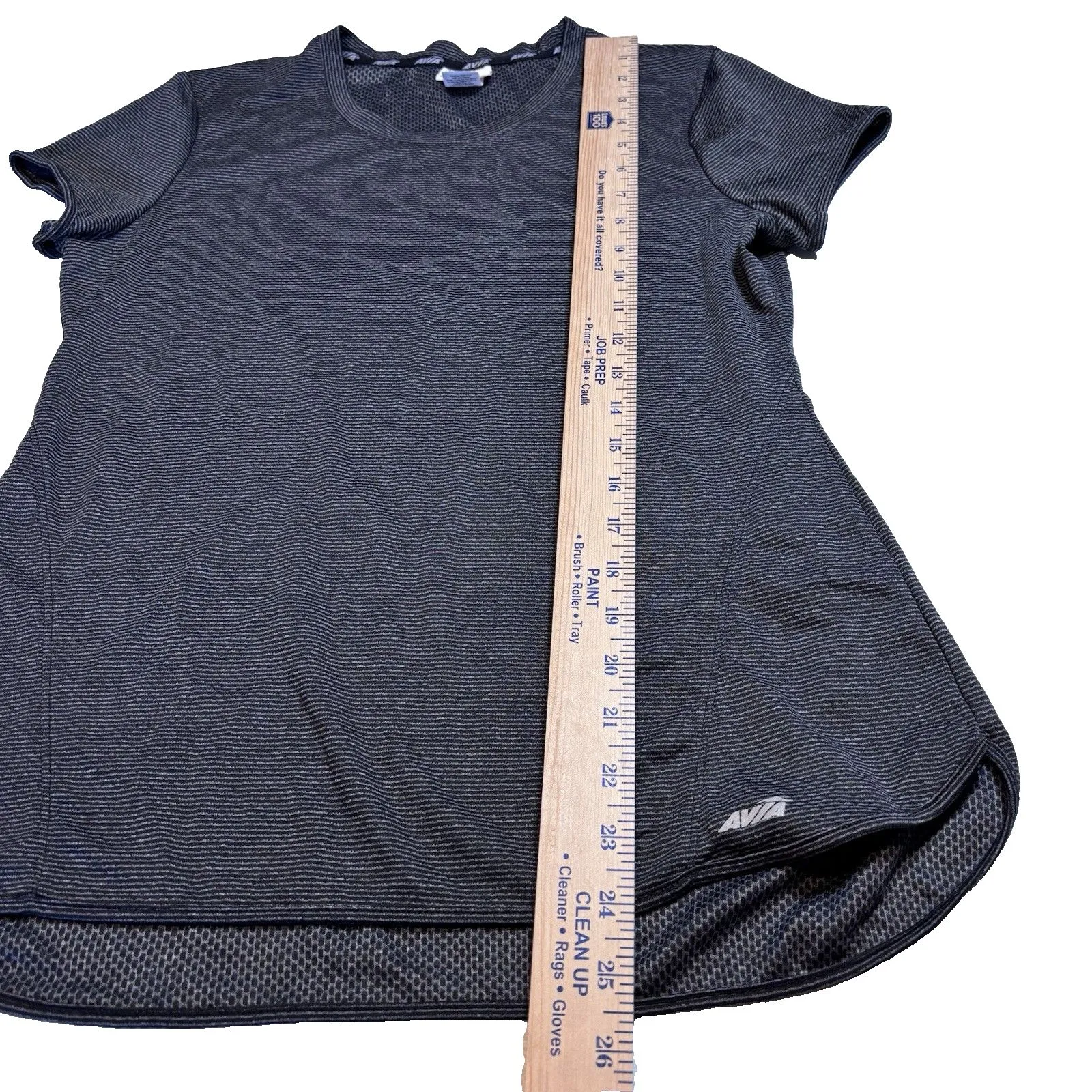 AVIA  Women's T-Shirt  Fitted Style Striped Gray Knit Gym Workout  Size M - Image 3