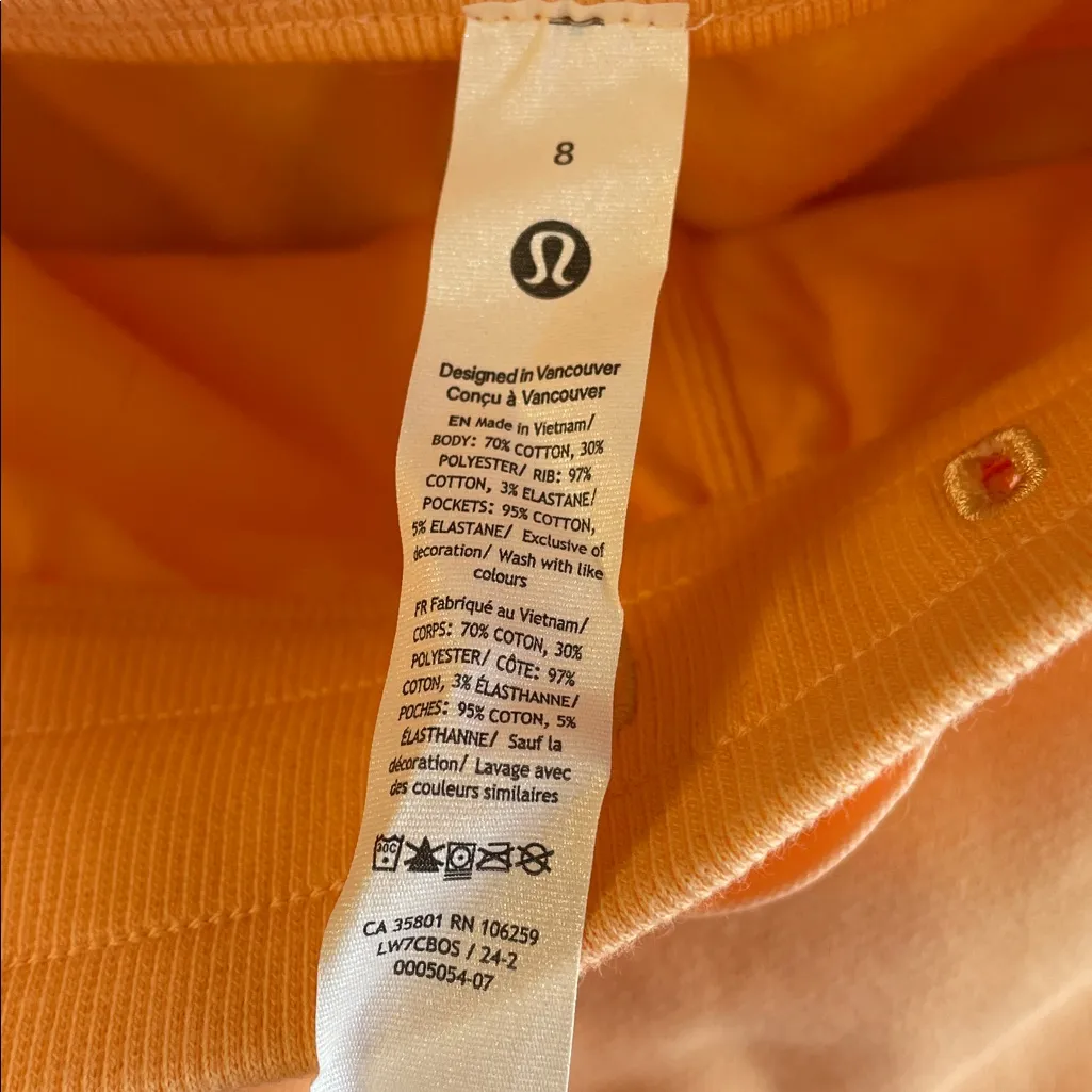 Lululemon Scuba High-Rise Short 5"
Peach Bellini - Image 5