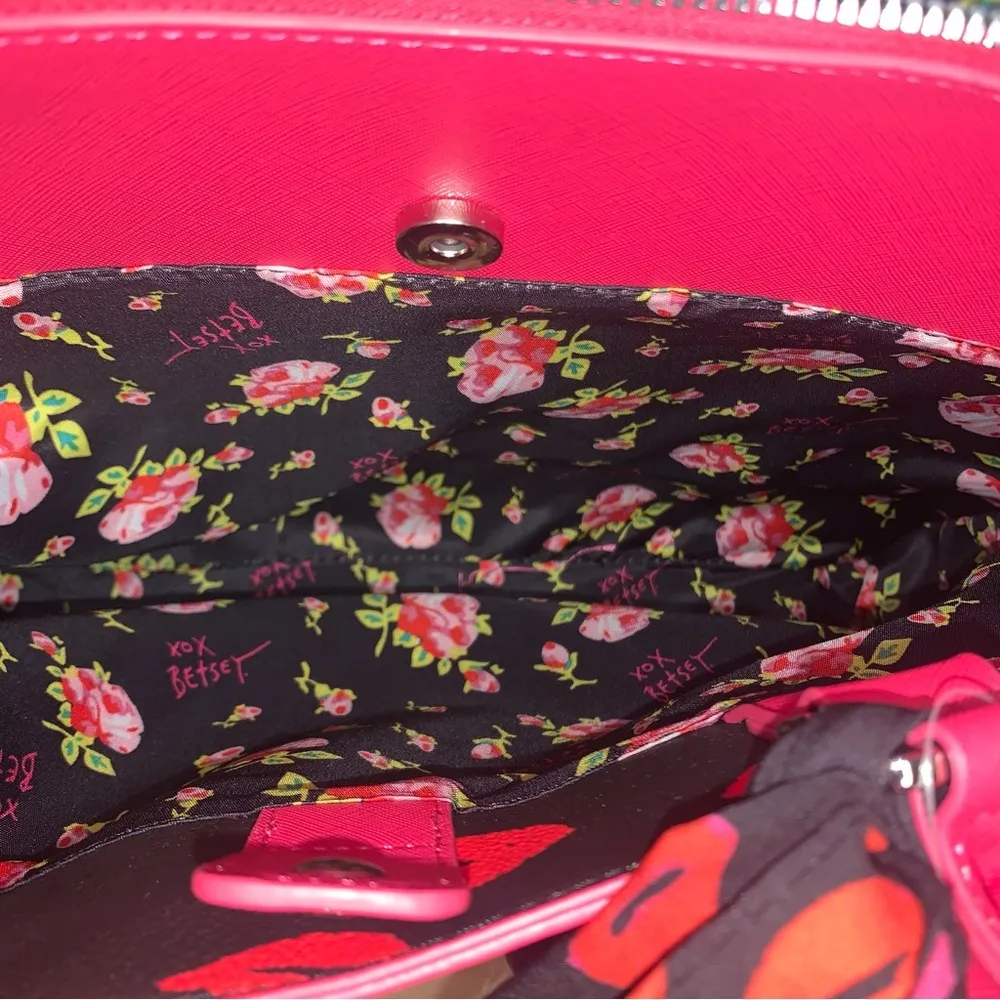 Betsey Johnson Hot Pink Heart Purse with Lips Bow Floral Design New with Tags - Image 8