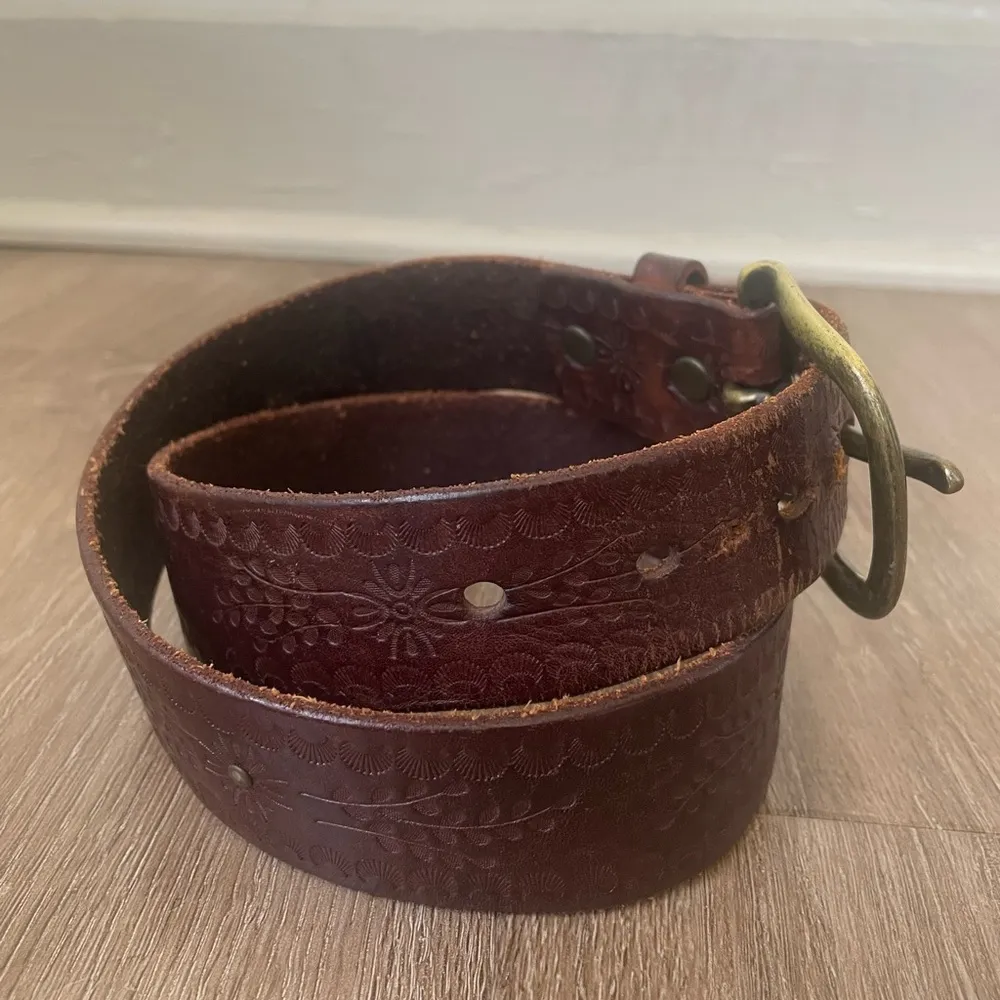 Old Navy Brown Genuine Leather Belt Studded Embossed Western Boho Belt ~ Size S - Image 6