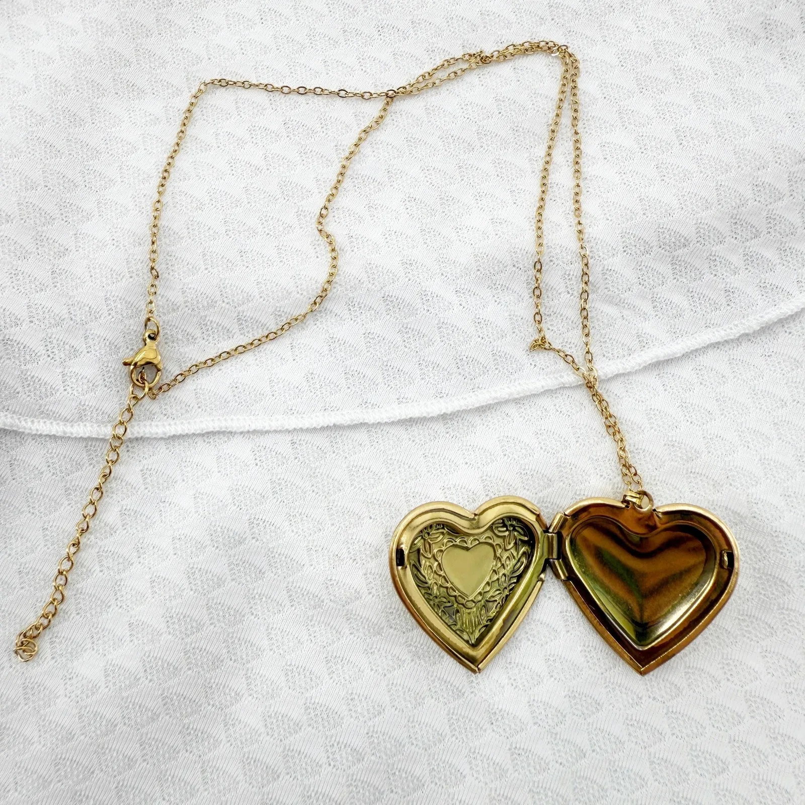 Heart Locket Necklace, Big Heart Locket, Vintage Locket Necklace Stainless Steel Gold - Image 4