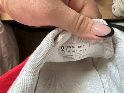 On Cloud Shoes - Image 3