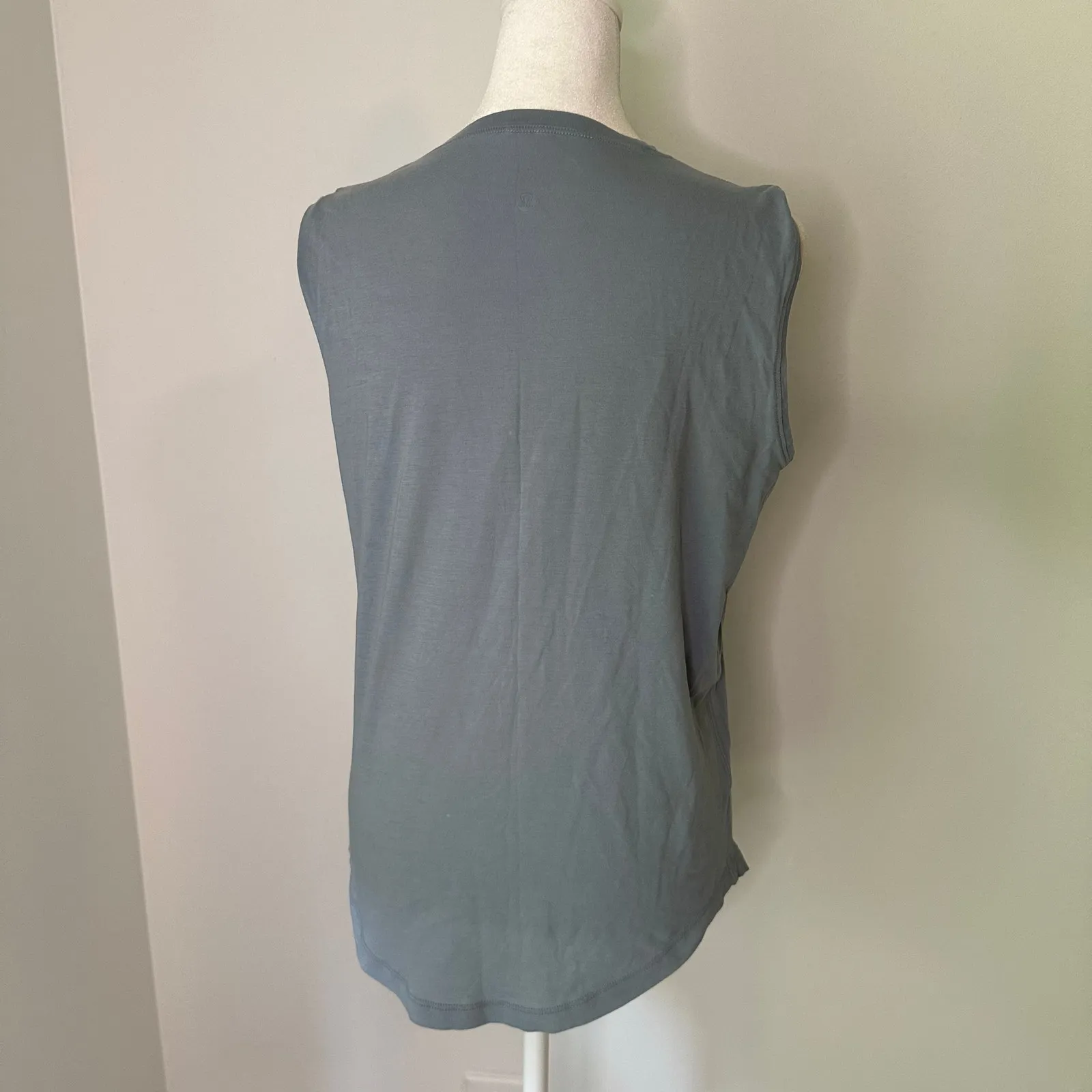 Lululemon dusty blue cotton tank top - Image 4