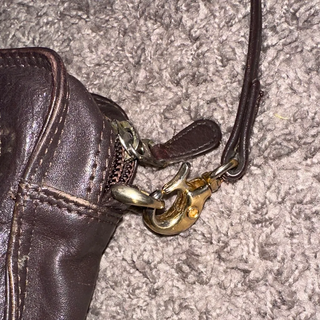 Elegant Dark Brown Leather Clutch - Image 3