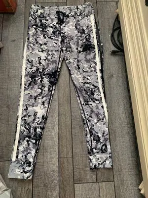 Aveo Les Filles Leggings  - Image 3