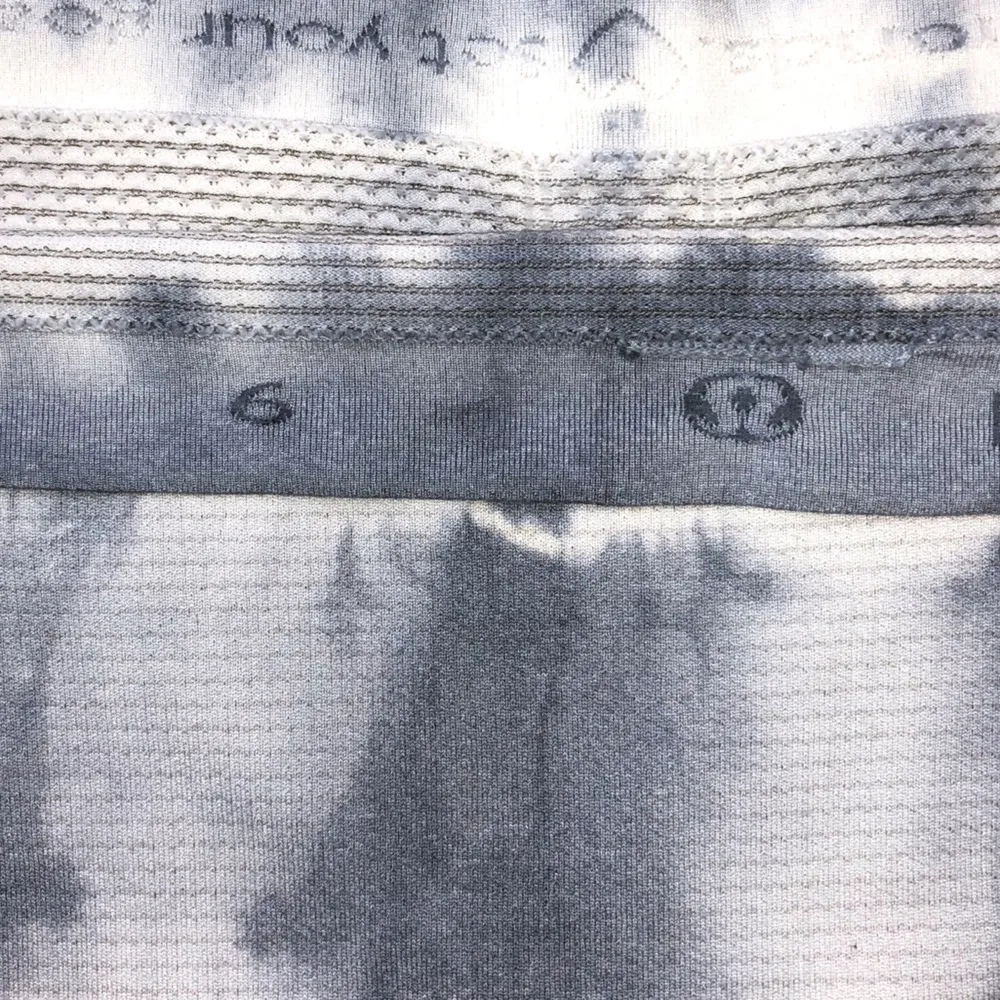 Lululemon Swiftly Tech Blue Tie Dye Short Sleeve T Shirt Size 6 - Image 2