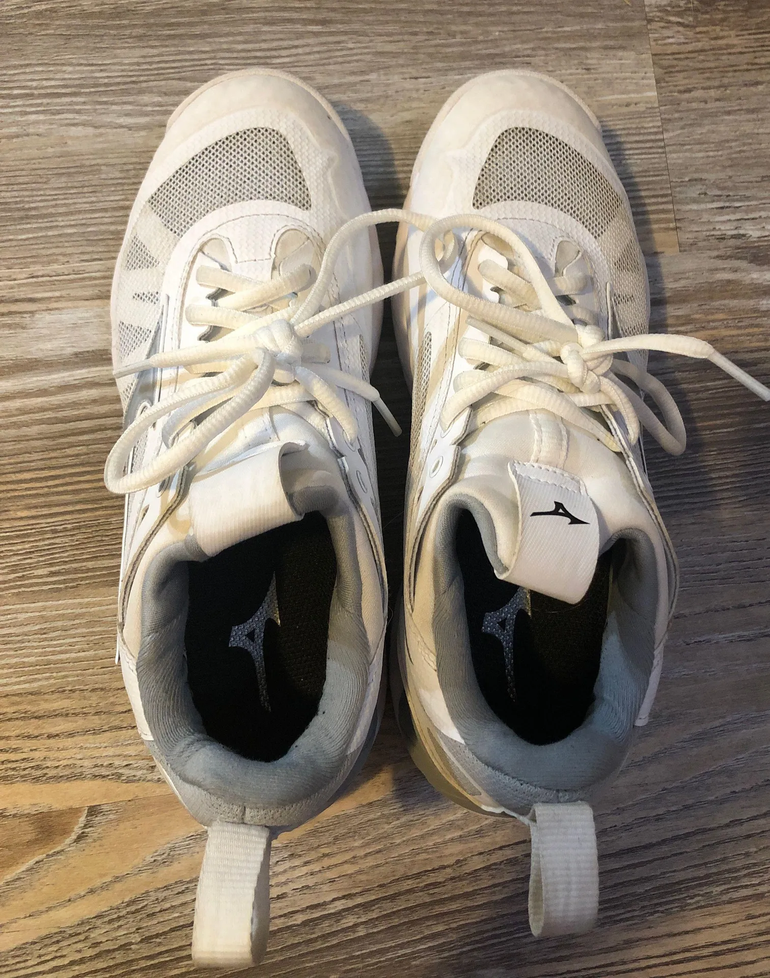 Volleyball Shoes - Image 2