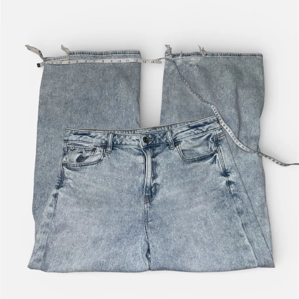 American Eagle Super High Rise Baggy Wide Leg Jeans Size 10 Short Light Wash - Image 3
