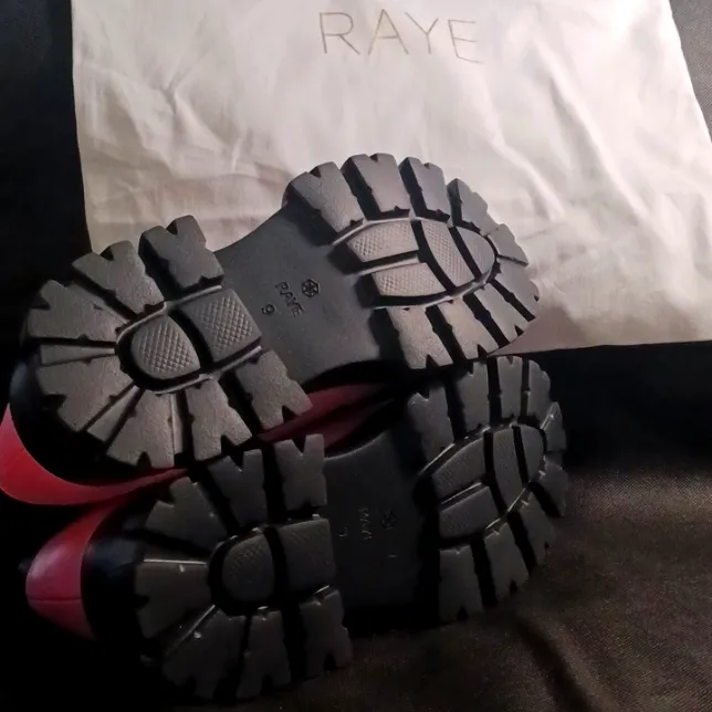 Raye  SIZE 9 BOOTS pink black - Image 2