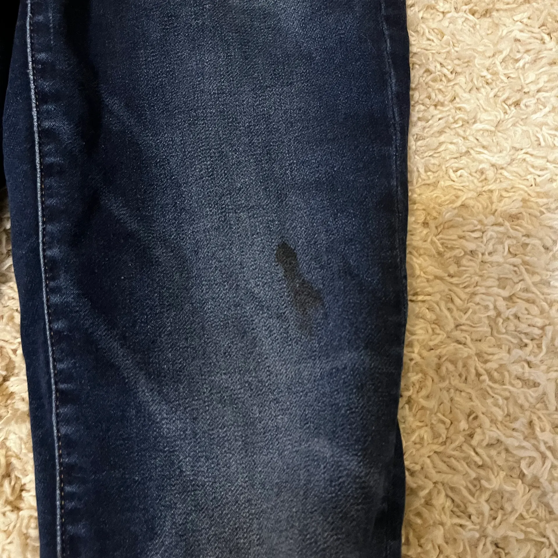 Outfitters Super hi rise distressed jeggings size 6 regular - Image 2