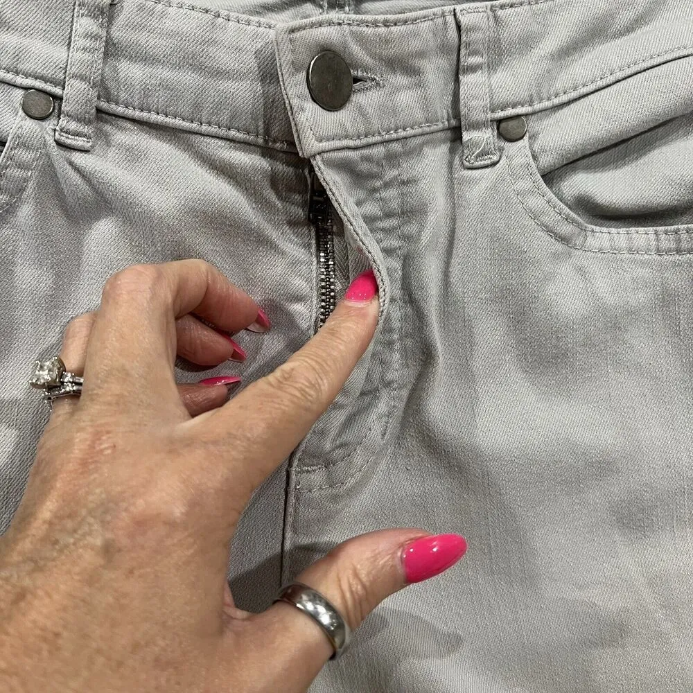 Eileen Fisher Size 6 Jeans Slim Straight Leg Denim Mid Rise Light Gray Stretch - Image 4