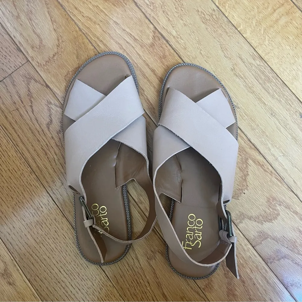 Franco Sarto Kayleigh leather flat sandals with buckle Tan Brown Sz US 8.5 - Image 6