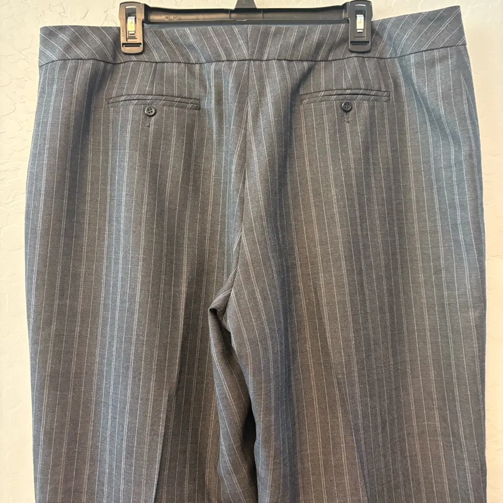 Pendleton 100% virgin wool gray white pinstripe dress pants size 18 - Image 11