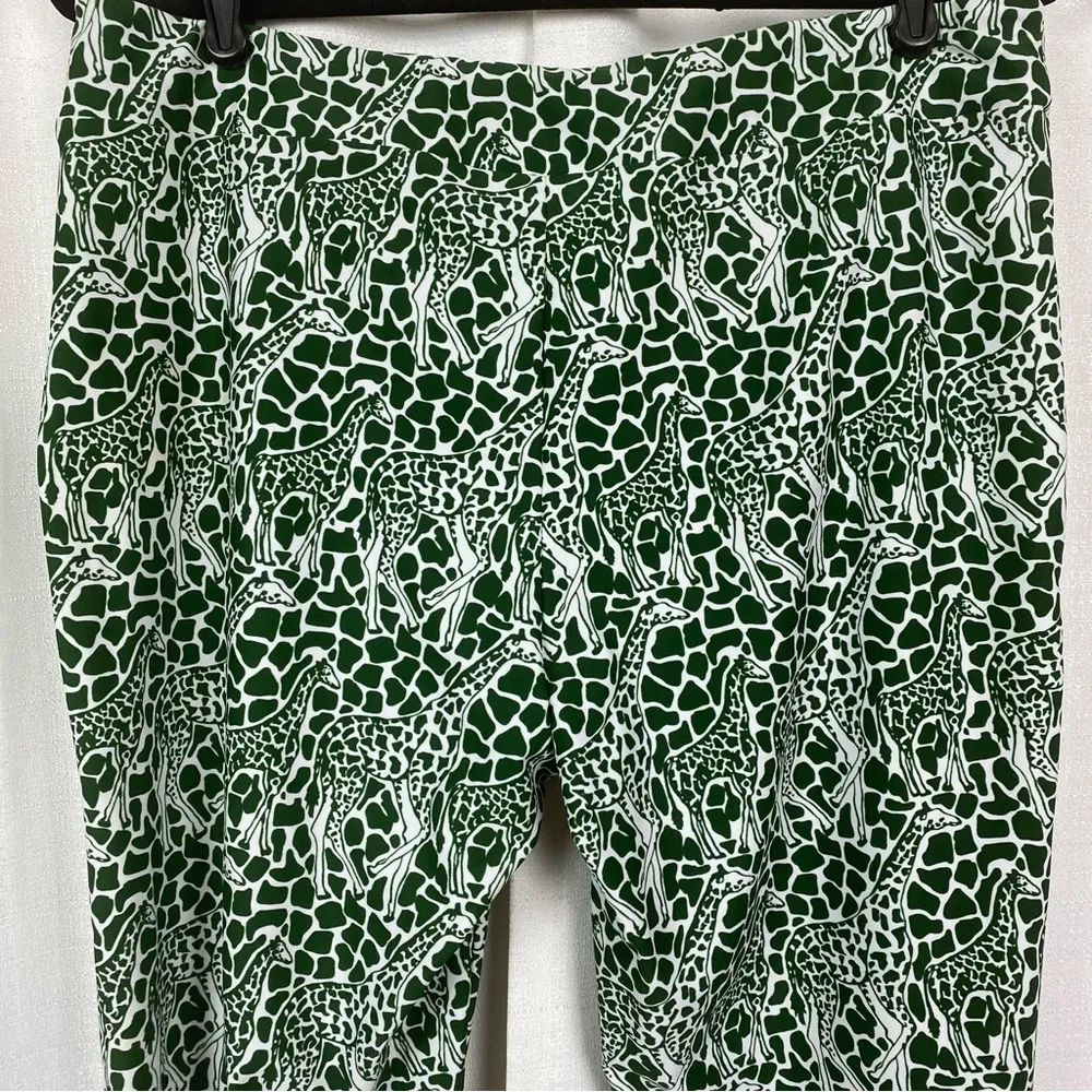 Jude Connally Green Giraffe Print Knit Cropped Pants Sz.L Size L - Image 8
