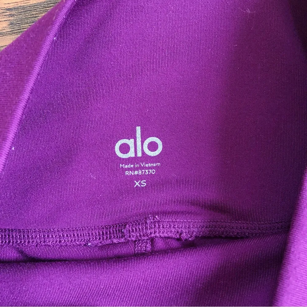 Alo Yoga • Coast Mesh Capri leggings cropped Juneberry plum purple athletic - Image 5