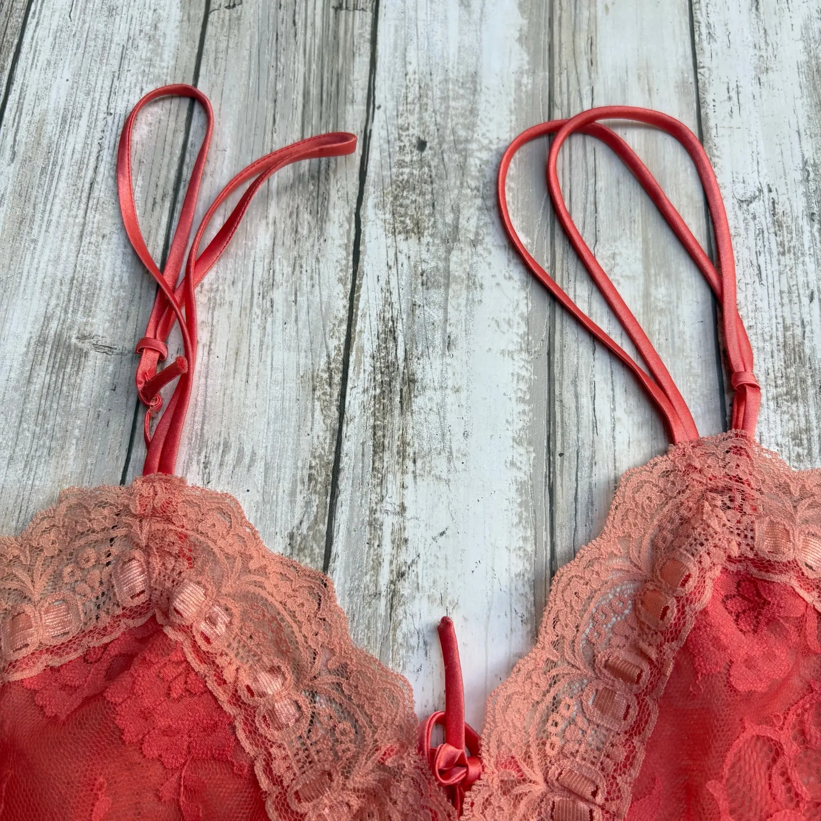 VTG Victorias Secret Gold Label Bodysuit Teddy Sm Peach Lace  Bows Coquette Sexy - Image 7