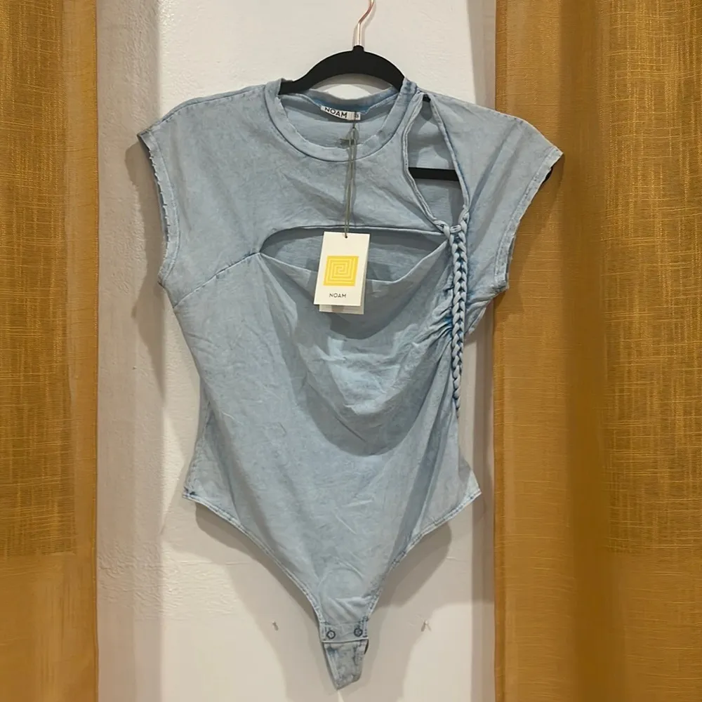 New with tags Noam Slash Bodysuit in iceberg size XS Blue - Image 4