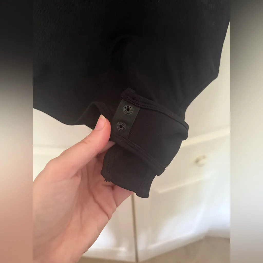 NWOT Amazon GXIN Women's 2-Piece Bundle of Ribbed Long Sleeve Bodysuits Medium - Image 10