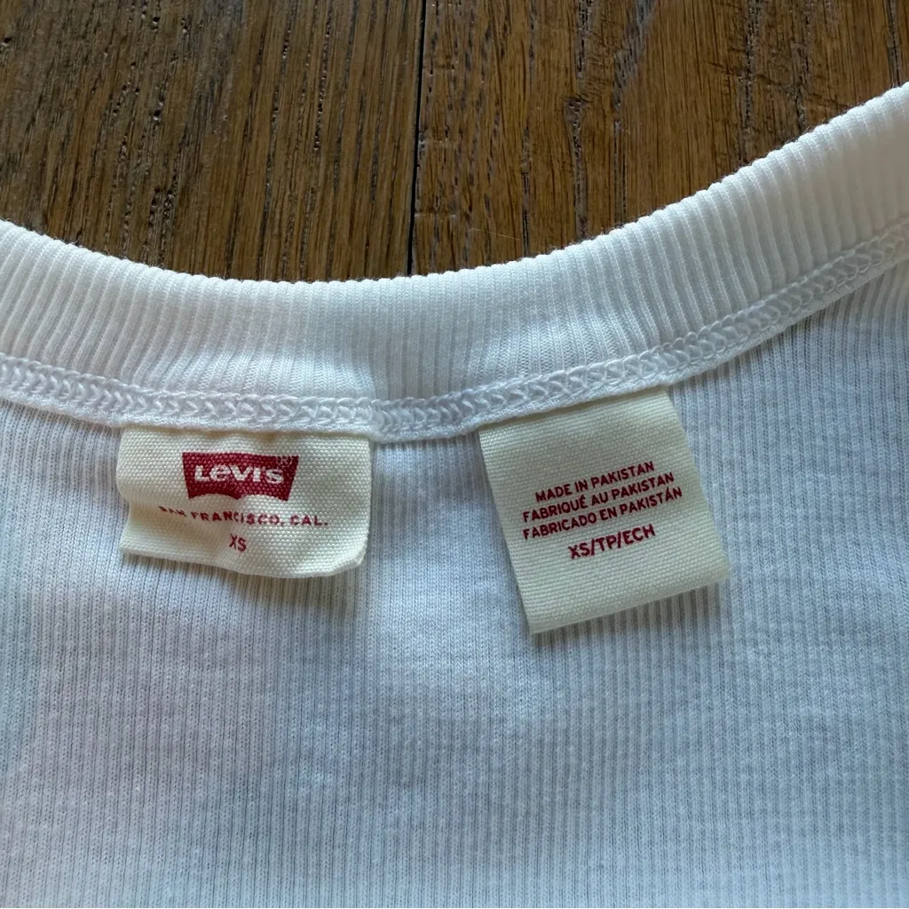 Levi's — Ribbed Tank Top — White, XS - Image 2