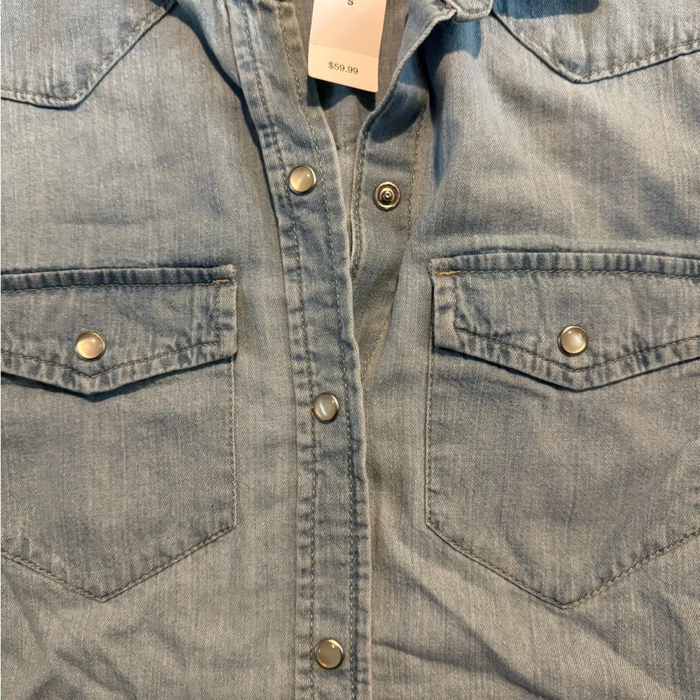 Gap Nwt  Light Blue Denim Button-Up Shirt - Image 3