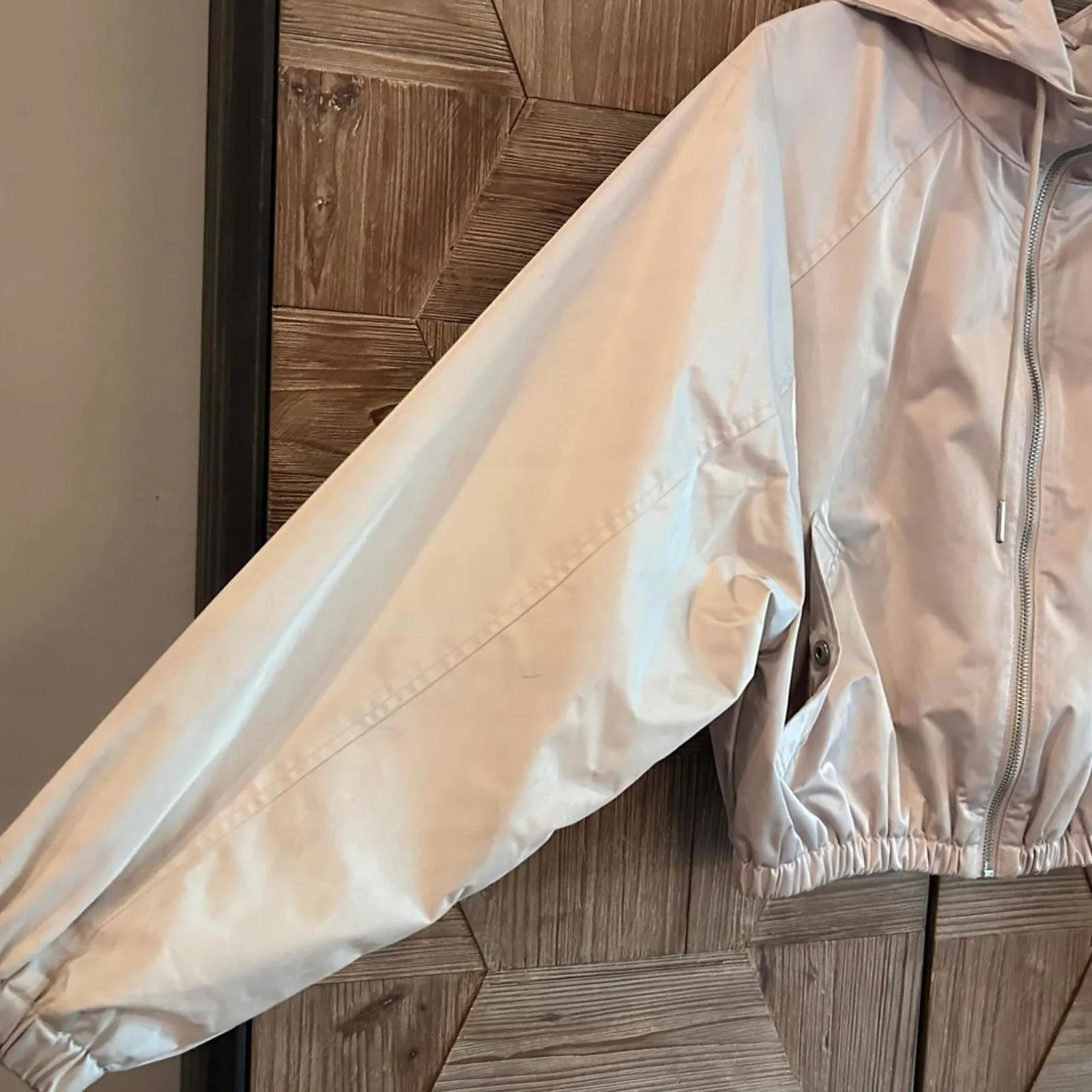 Abercrombie YPB Beige Windbreaker Jacket Size Small Cropped Sporty - Image 2