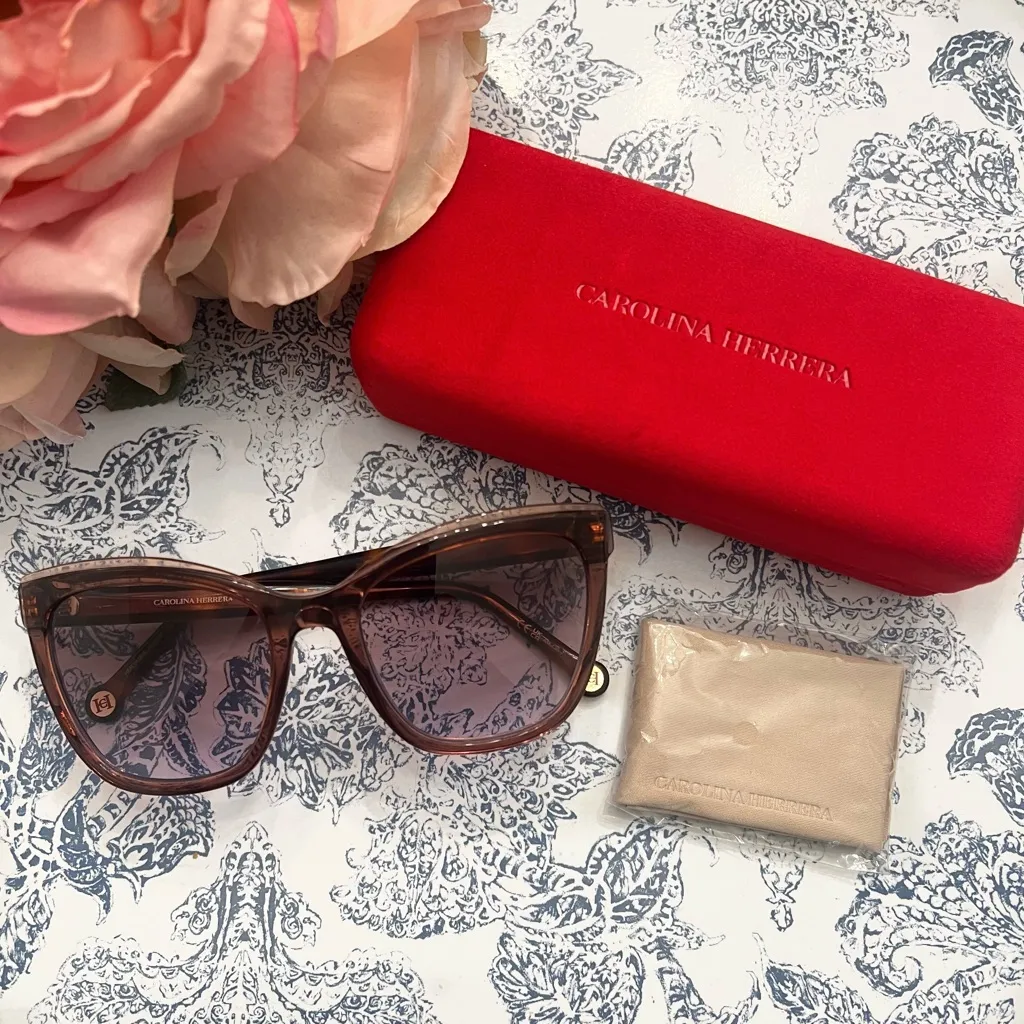 NWOT Carolina Herrera HER 0188/S NUX 55 Sunglasses - Image 2