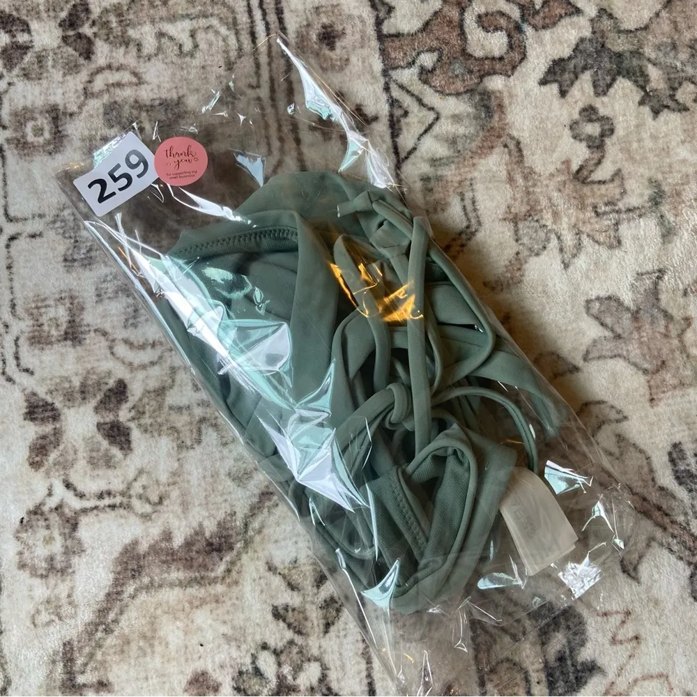 NWOT Hollister Sage Green Bikini Top - Image 4