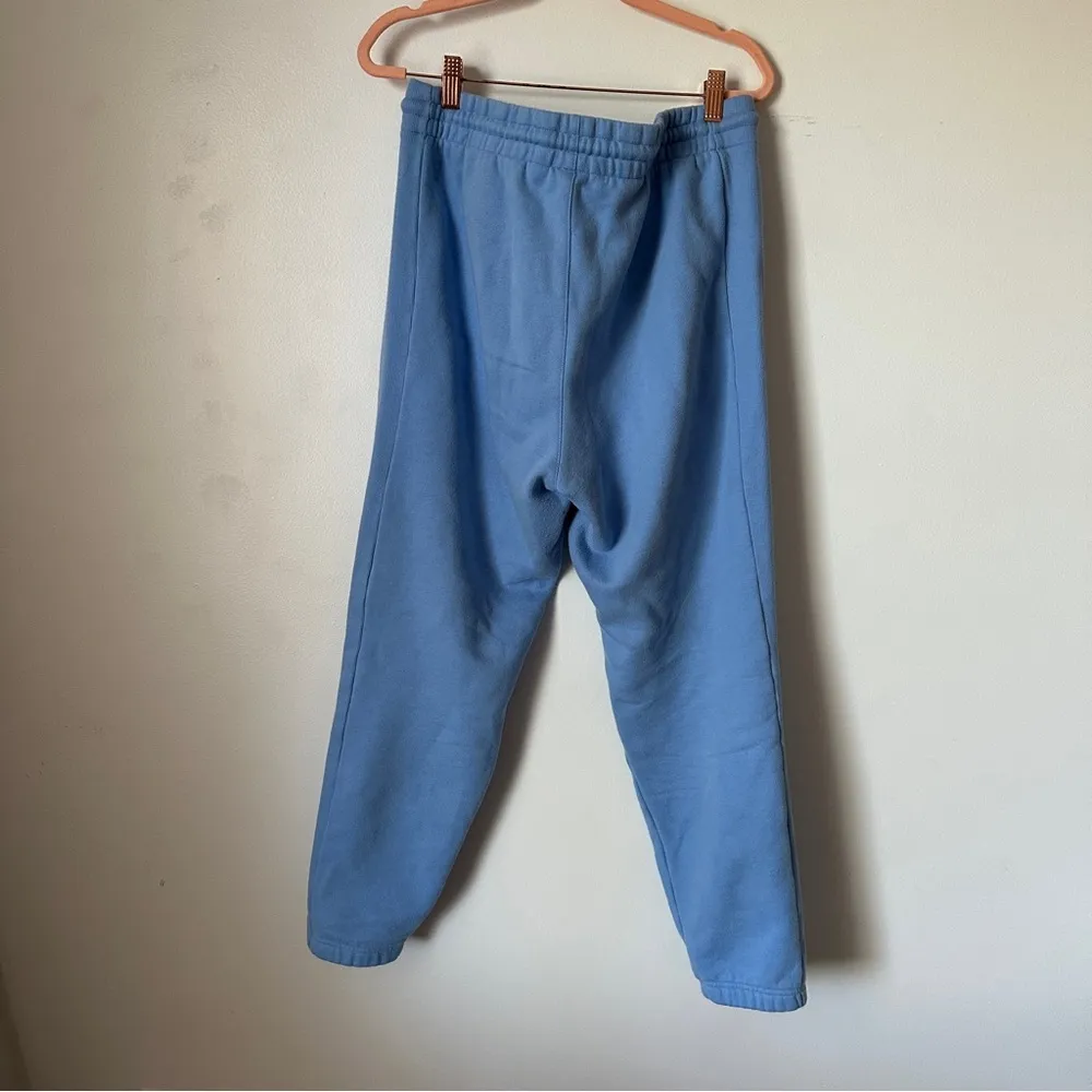 Aritzia baby blue boyfriend sweatpants Size L - Image 2