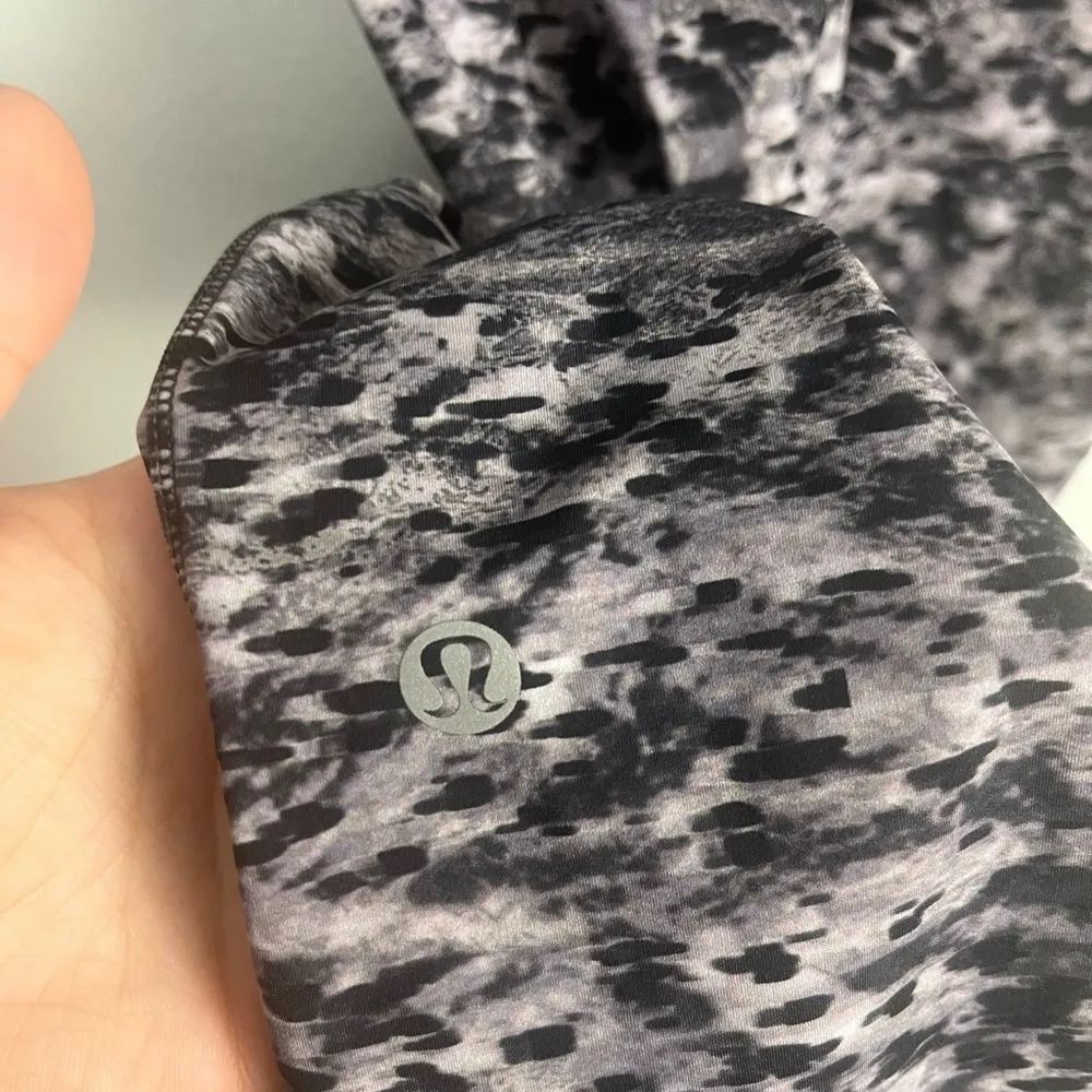 Lululemon Base Pace High-Rise Running Tight Estuary Grey Multi size 2 - Image 6